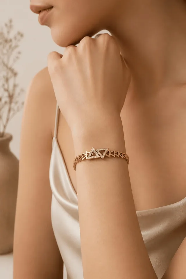 Golden Openwork Link Bracelet
